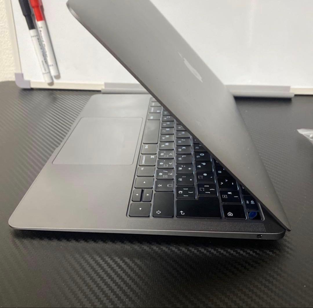 s*g様 Apple MacBook Pro スペースグレー 本体