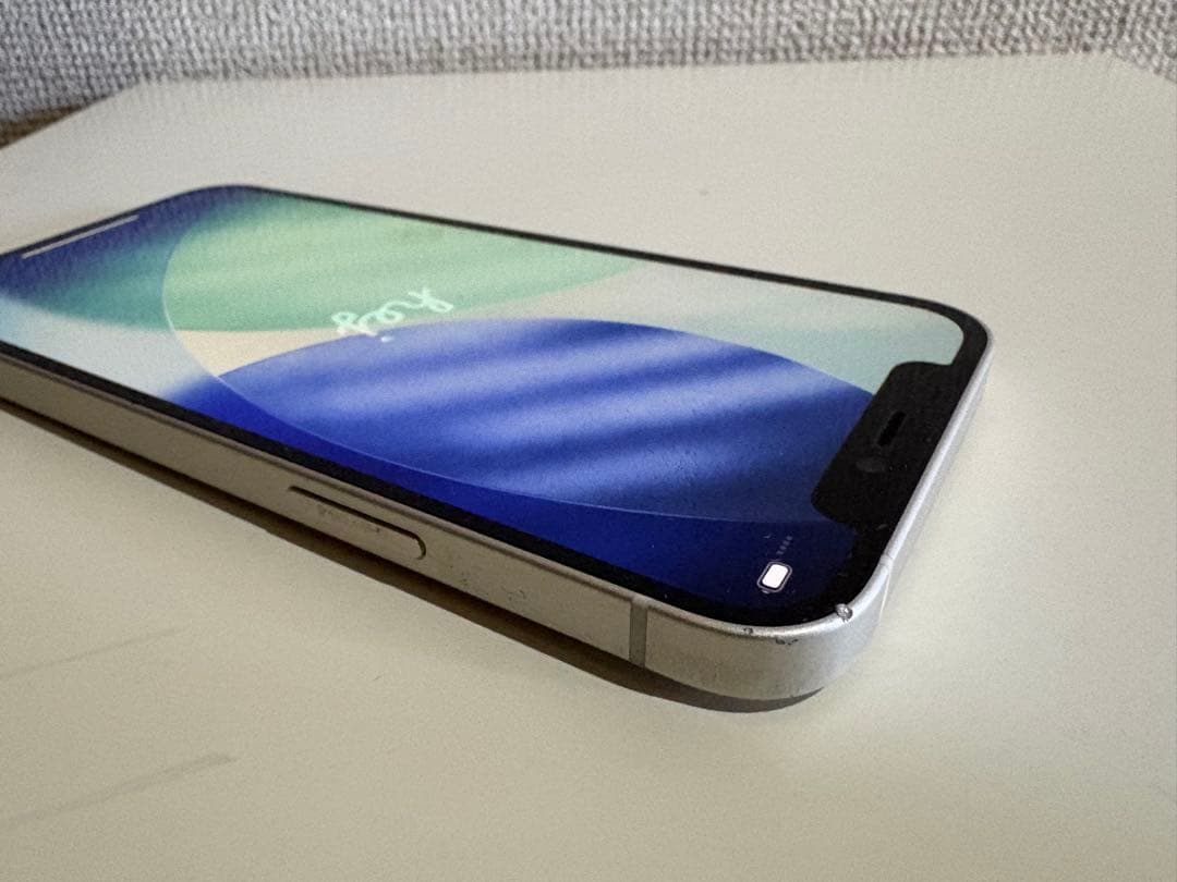 iPhone 12 ホワイト 128GB SIMロックなし