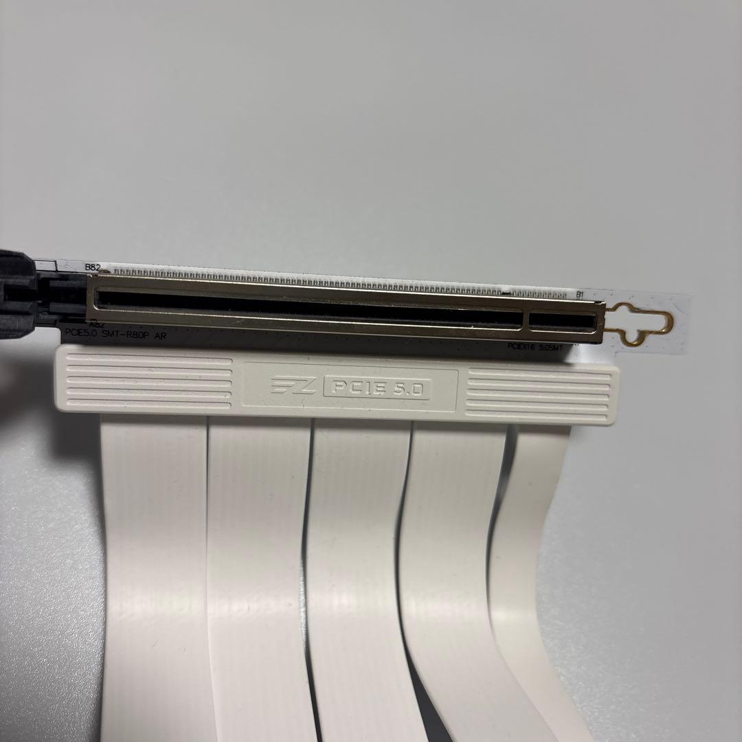 EZDIY-FAB PCIe 5.0 x16 ライザーケーブル 20cm