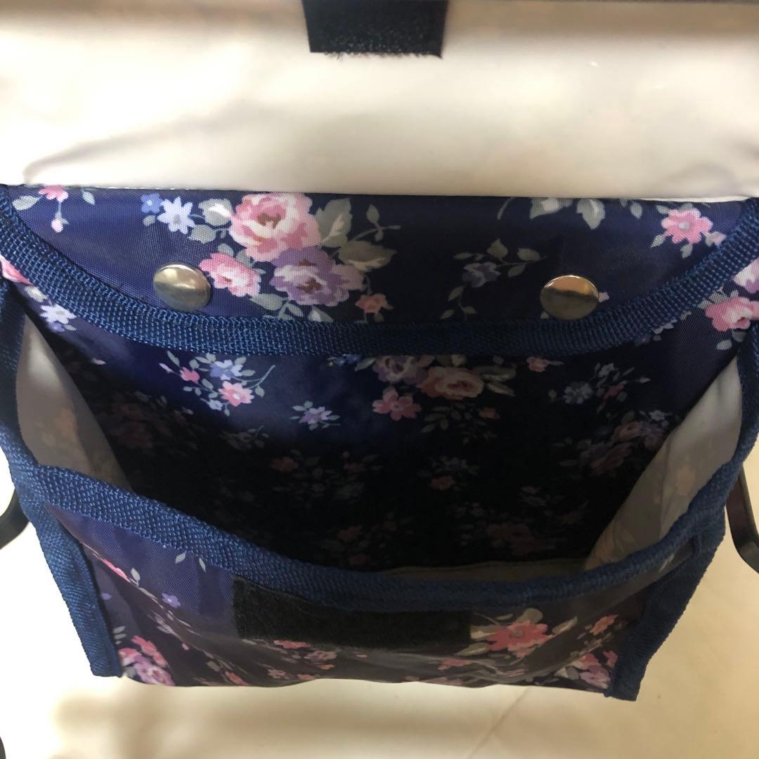 みみ　マキテック　紫色の花柄 シルバーカー 4輪