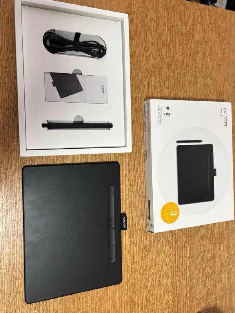 ワコム ペンタブレット Wacom Intuos Mediumワイヤレス 黒