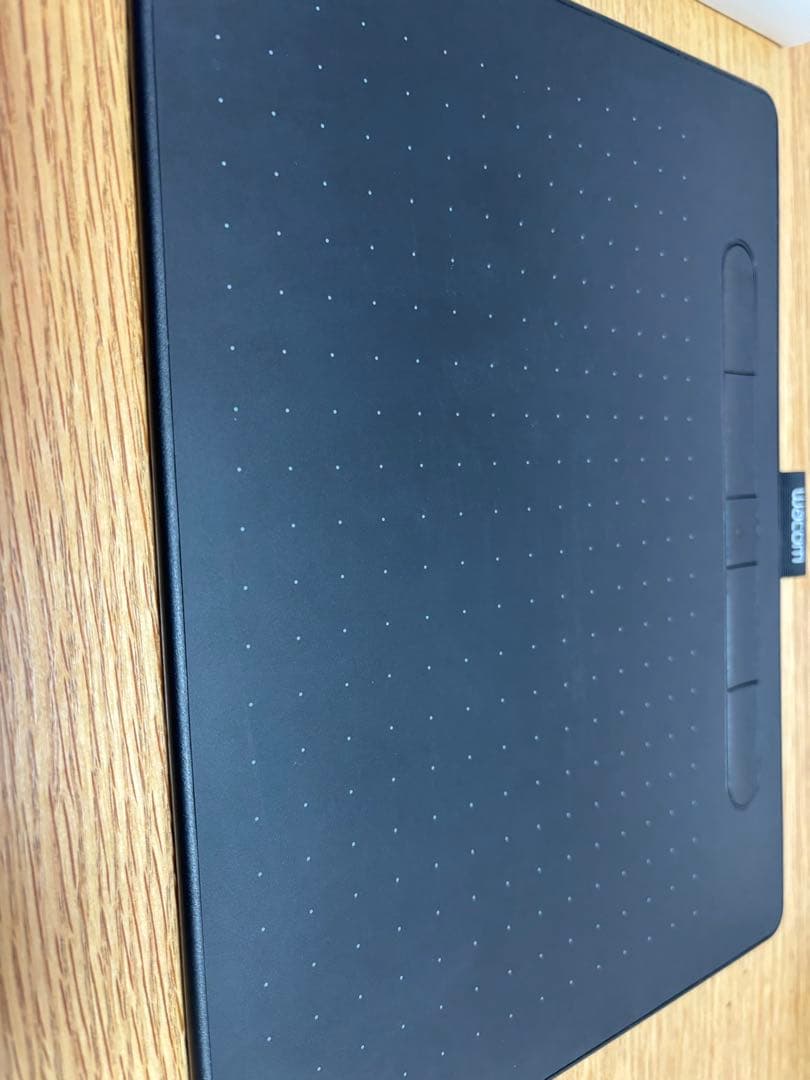 ワコム ペンタブレット Wacom Intuos Mediumワイヤレス 黒