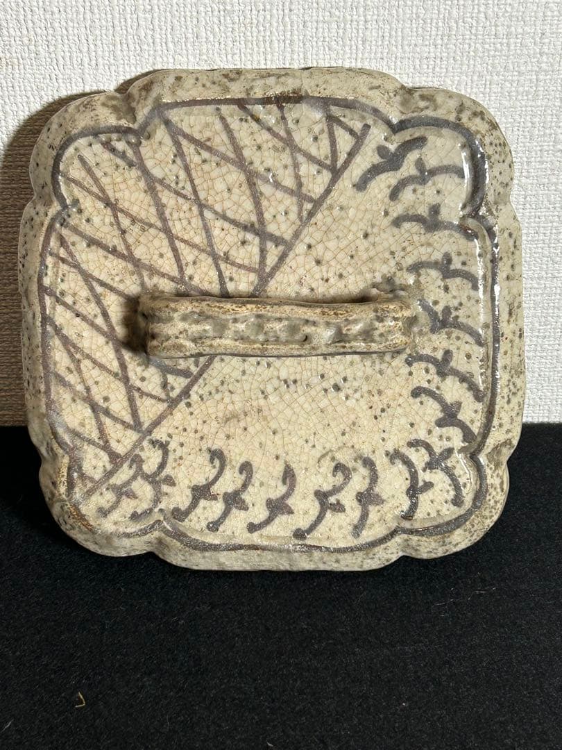 志野蓋付菓子器　江戸時代末期