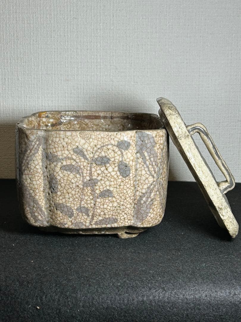 志野蓋付菓子器　江戸時代末期
