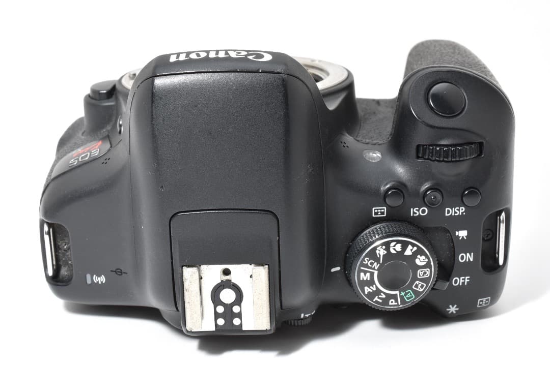 CANON EOS Kiss X8i ボディ ストラップ、充電器付 #1209