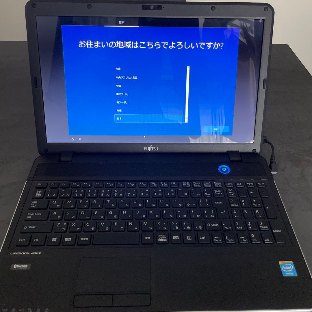 富士通　ノートパソコン　LIFEBOOK AH32/M