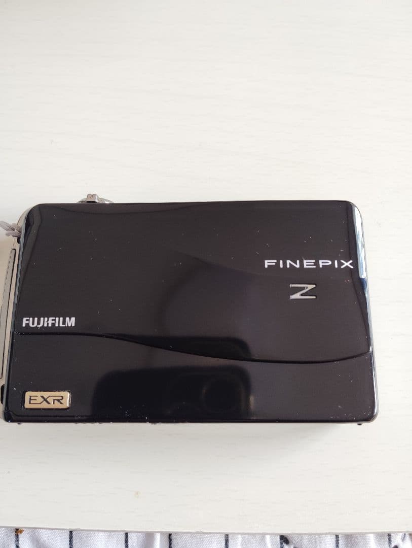FUJIFILM FinePix Z700EXR 本体