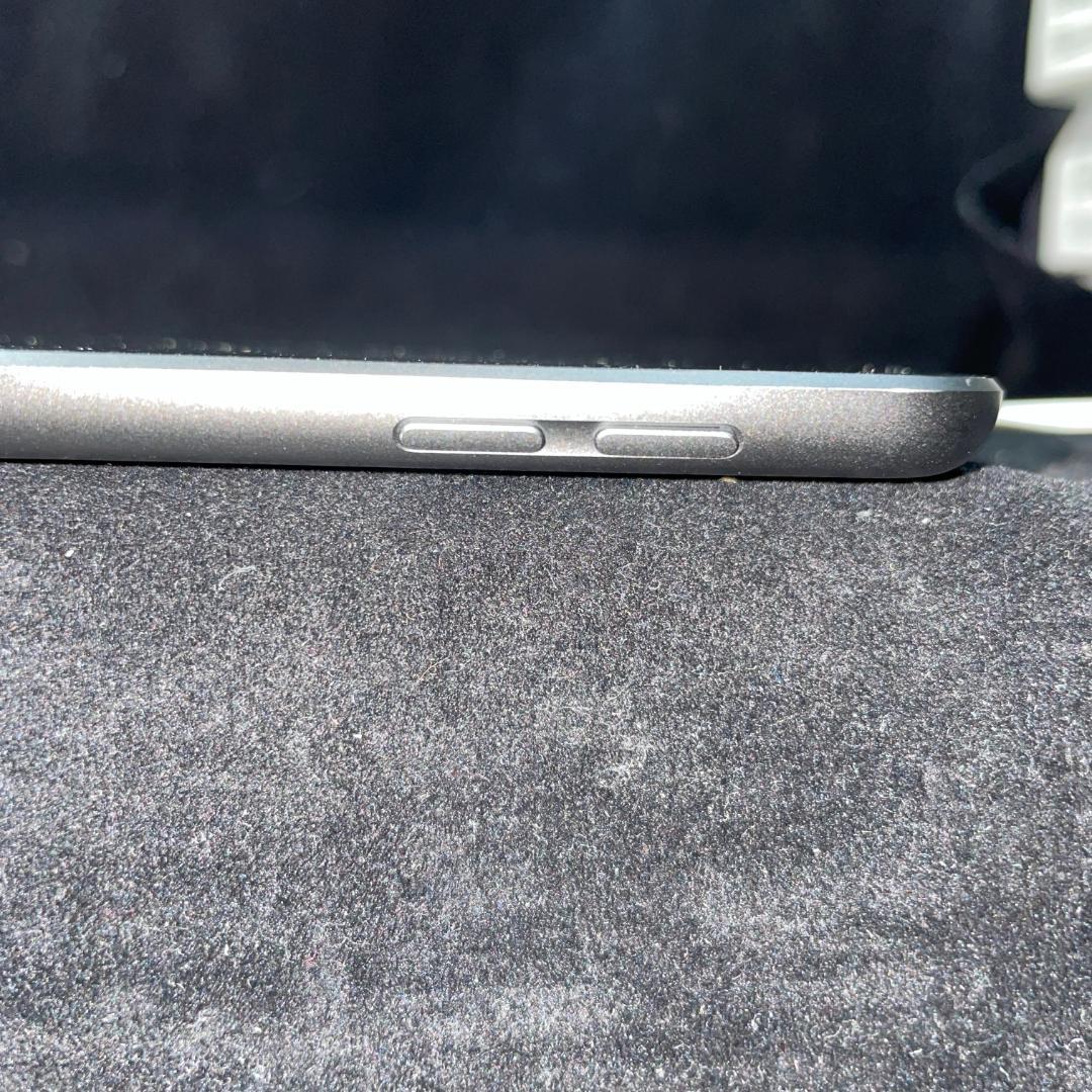 【2021年製 良品】iPad 第9世代 (A2604)　64GB