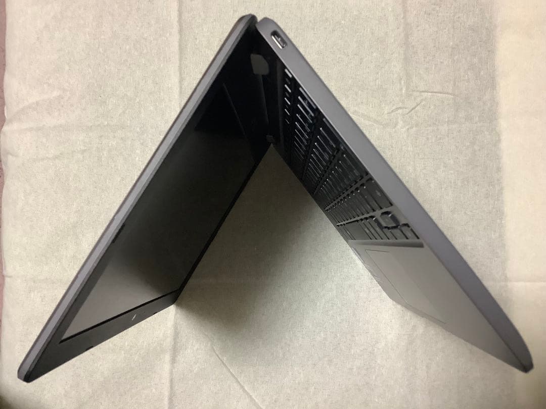 ASUS C223NA Chromebook 本体 シルバー