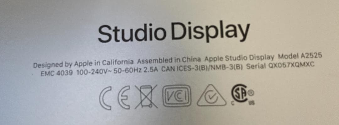 Apple studio display　角度・高さ調整スタンド
