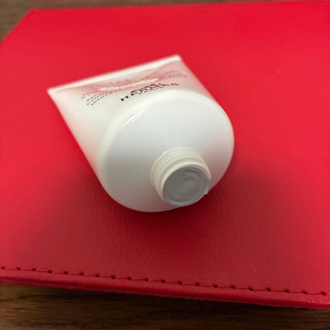 LES MAINS HERMÈS ハンドクリーム 50ml