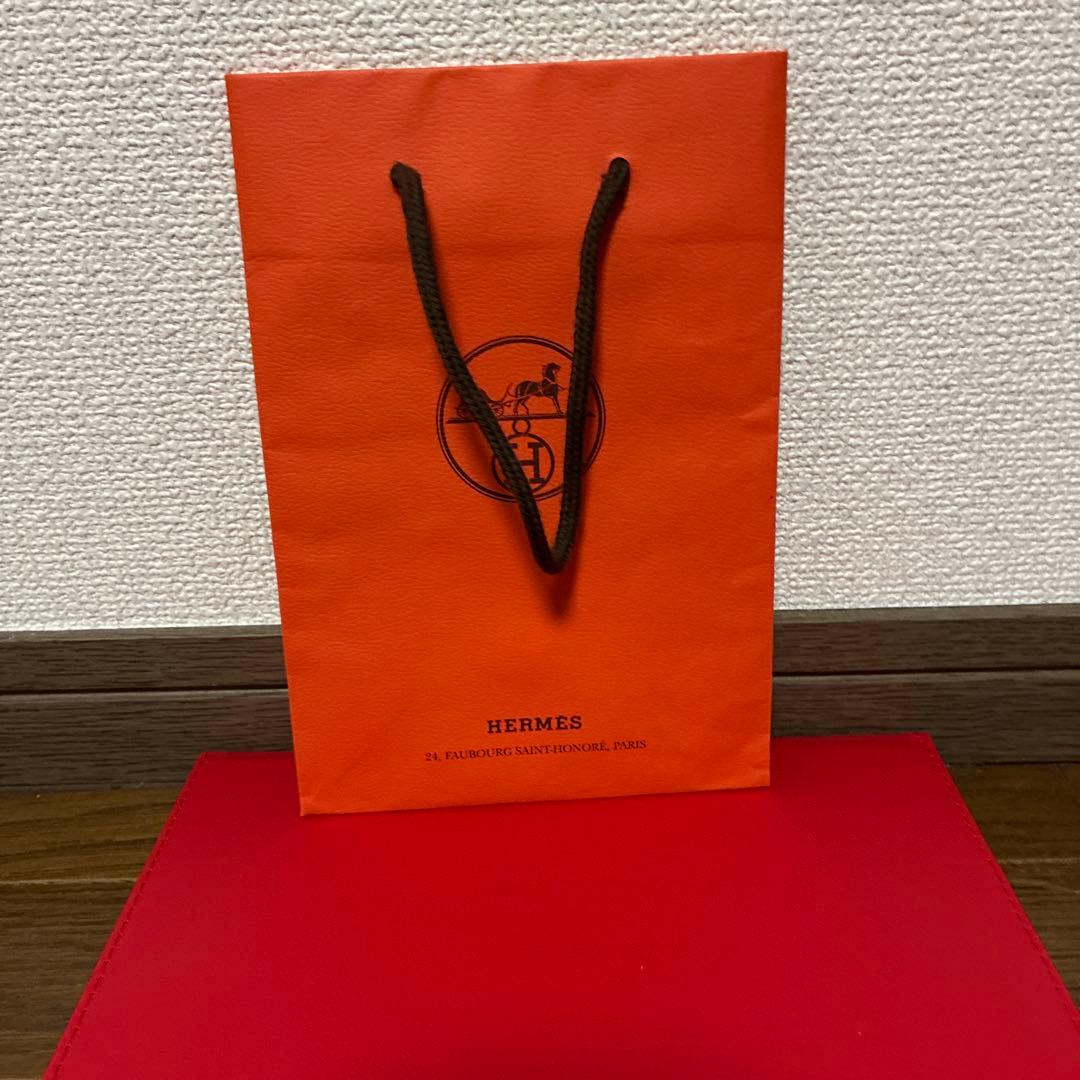 LES MAINS HERMÈS ハンドクリーム 50ml
