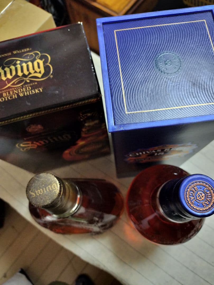 ウイスキー Johnnie Walker Swing & Chivas Regal 18