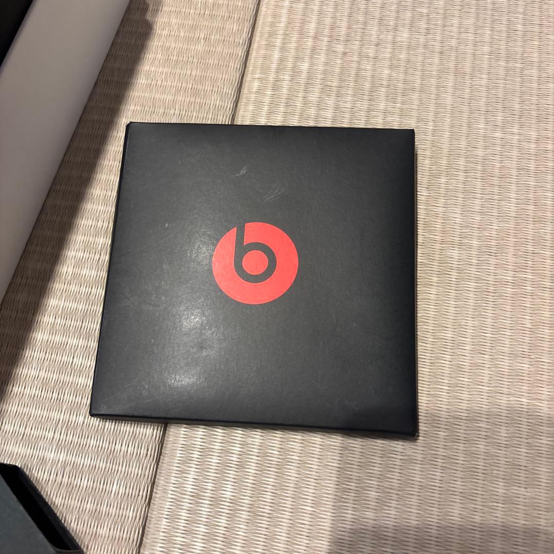 Beats Solo3 ミッキーマウス　生誕90周年　ヘッドホン　ディズニー