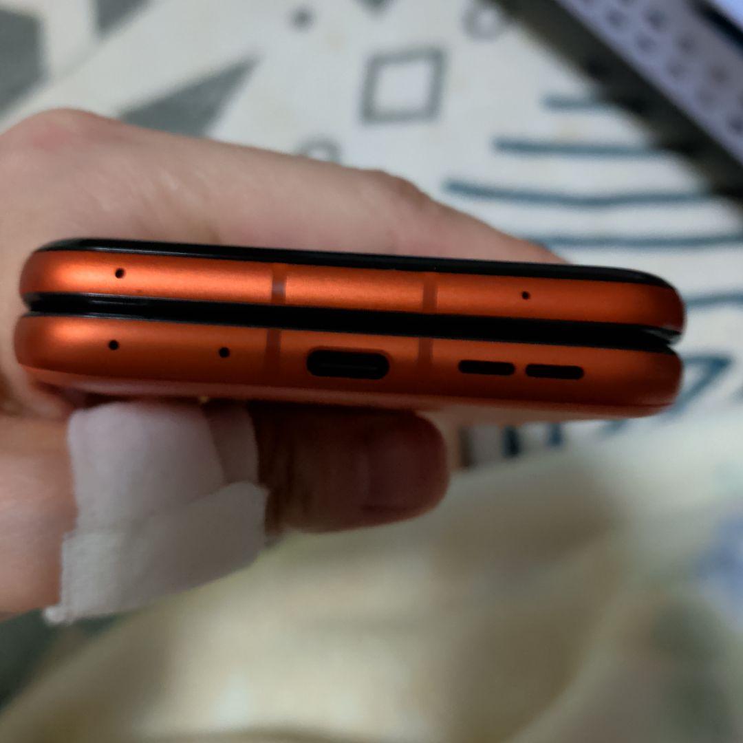 Motorola razr オレンジ