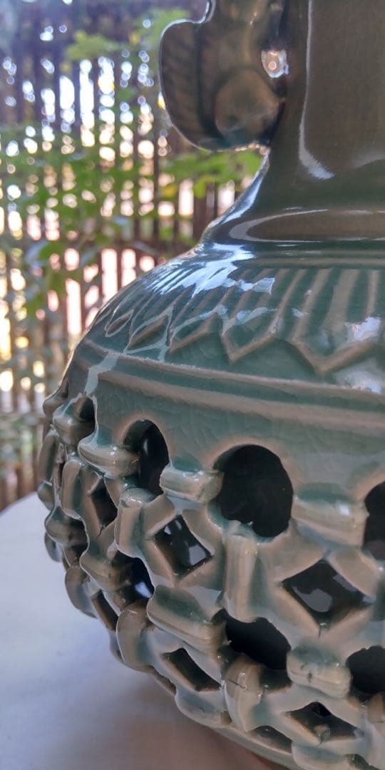 【高麗青磁　網目透の花瓶】古物　陶器