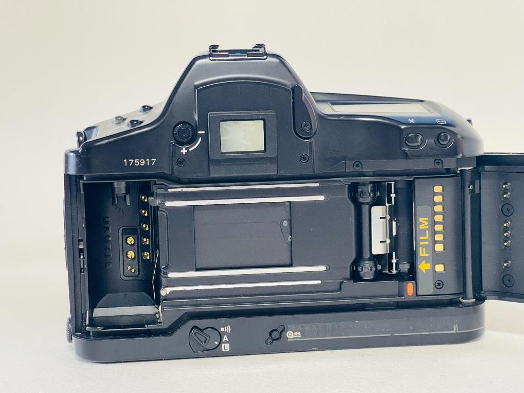 【美品】完動品 Canon EOS-1N フィルム一眼レフカメラ BCエラー無し