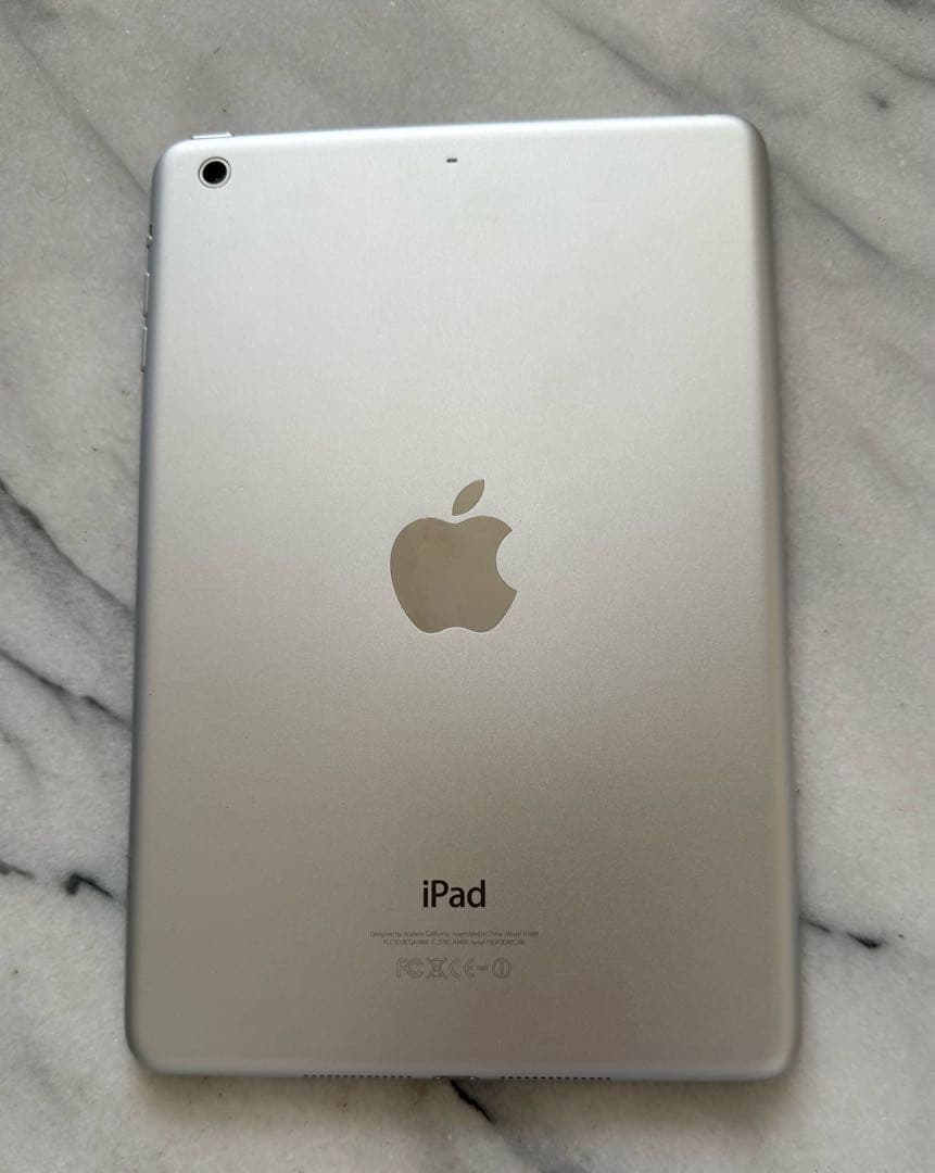 【美品】Apple iPad mini2 Wi-Fi 16GB