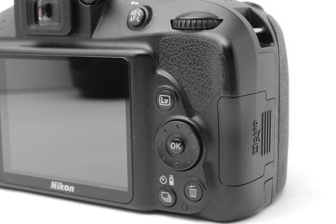 【美品　使用感少】ダブルレンズ　Nikon D3300　スマホ転送　高画質モデル