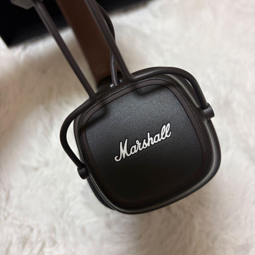 Marshall Major IV ワイヤレスヘッドフォン ブラウン