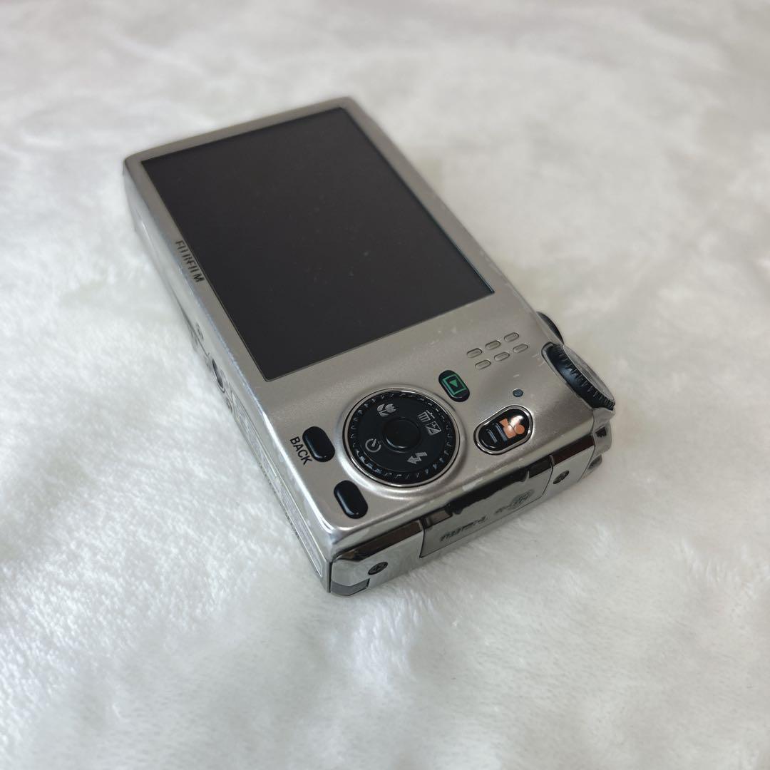 ジャンク　FUJIFILM FINEPIX F660EXR コンデジ