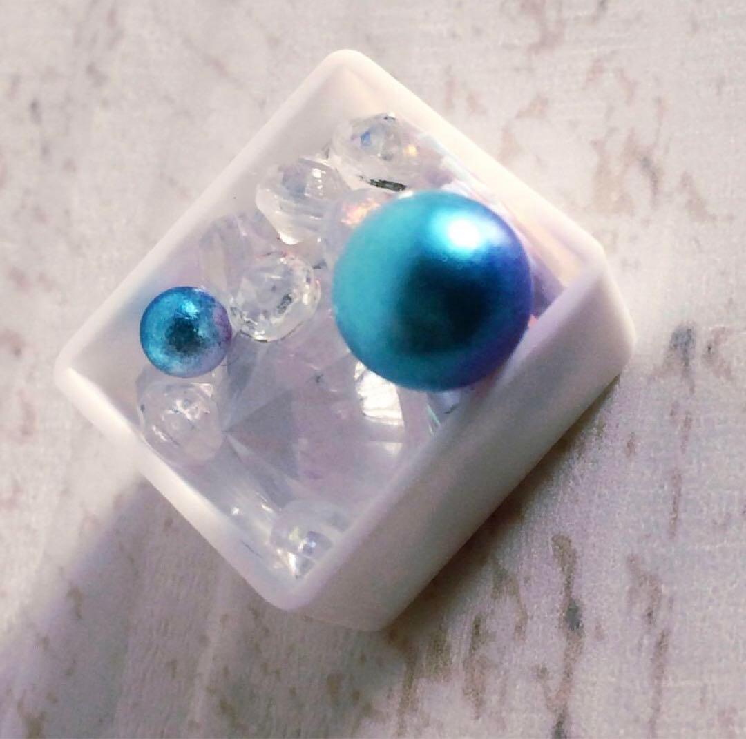 ✧1点物✧豪華✧miniケース入り✧ガラスビジュー✧チャトン✧パーツ詰め合わせ✧