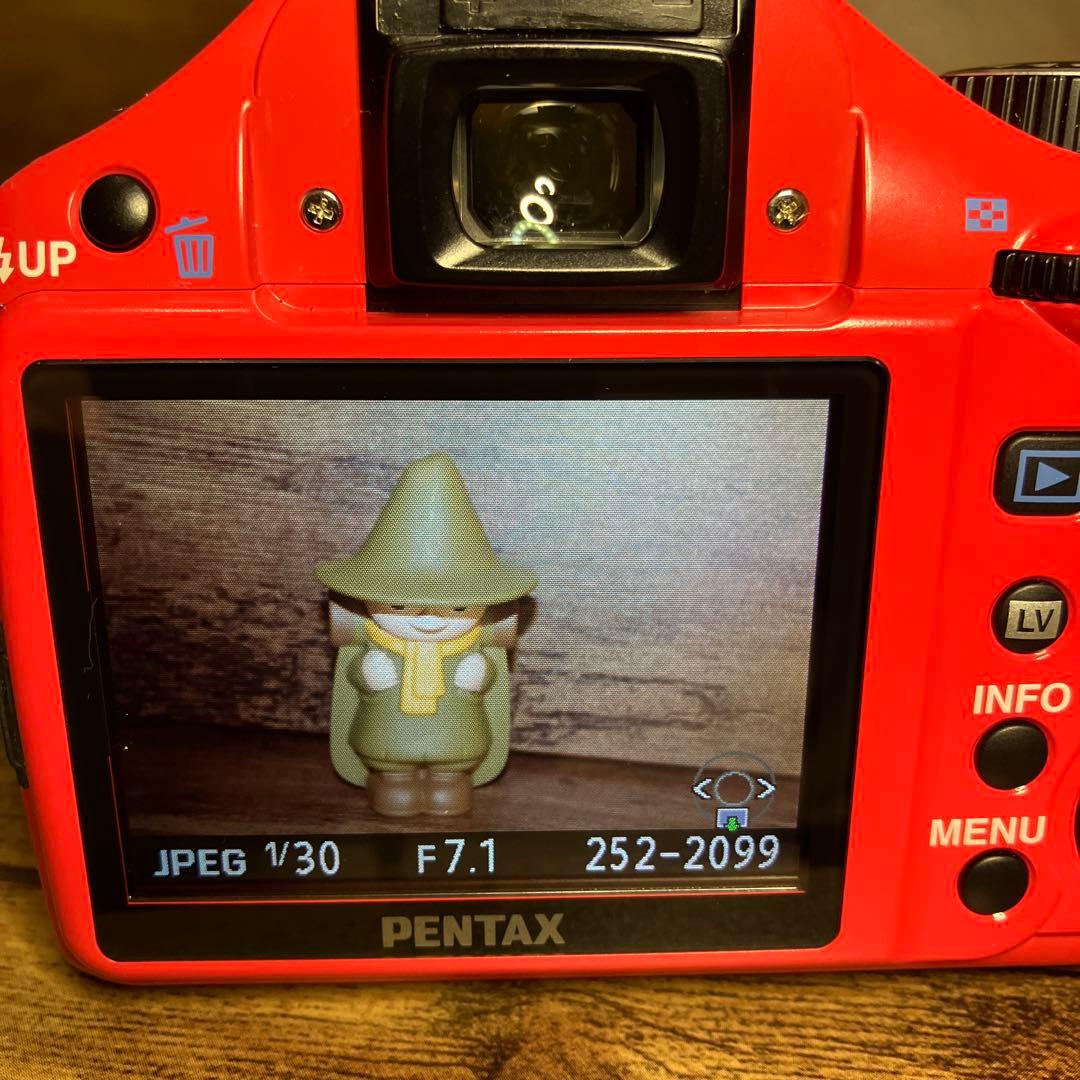 PENTAX K-x レッド レンズ付き