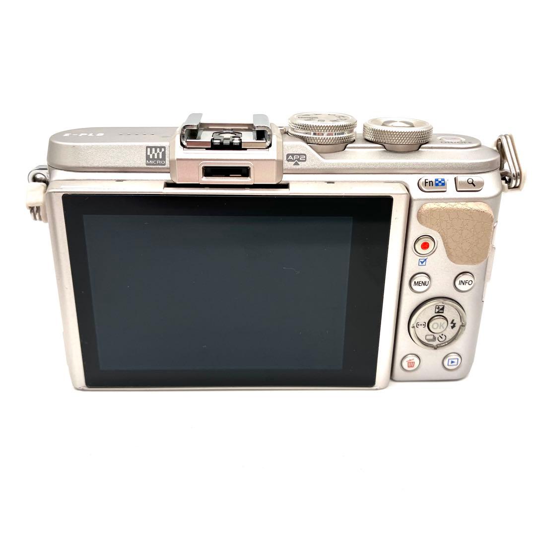 OLYMPUS E-PL8 望遠ダブルレンズセット