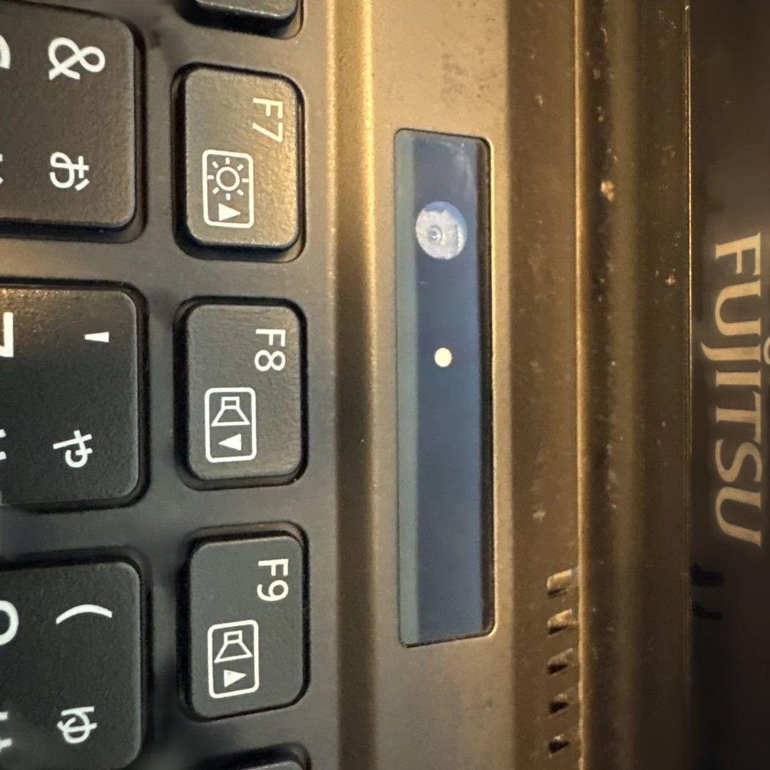 ジャンク品　LIFEBOOK UHシリーズ Intel Core i7