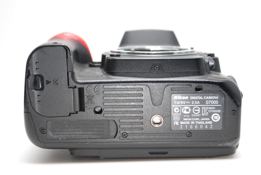 ❤️スポーツ観戦や旅行、お出かけに❤️Nikon D7000 スマホ転送OK美品