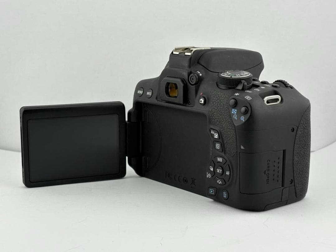 ★極上美品★キャノン Canon EOS Kiss X8i ボディ