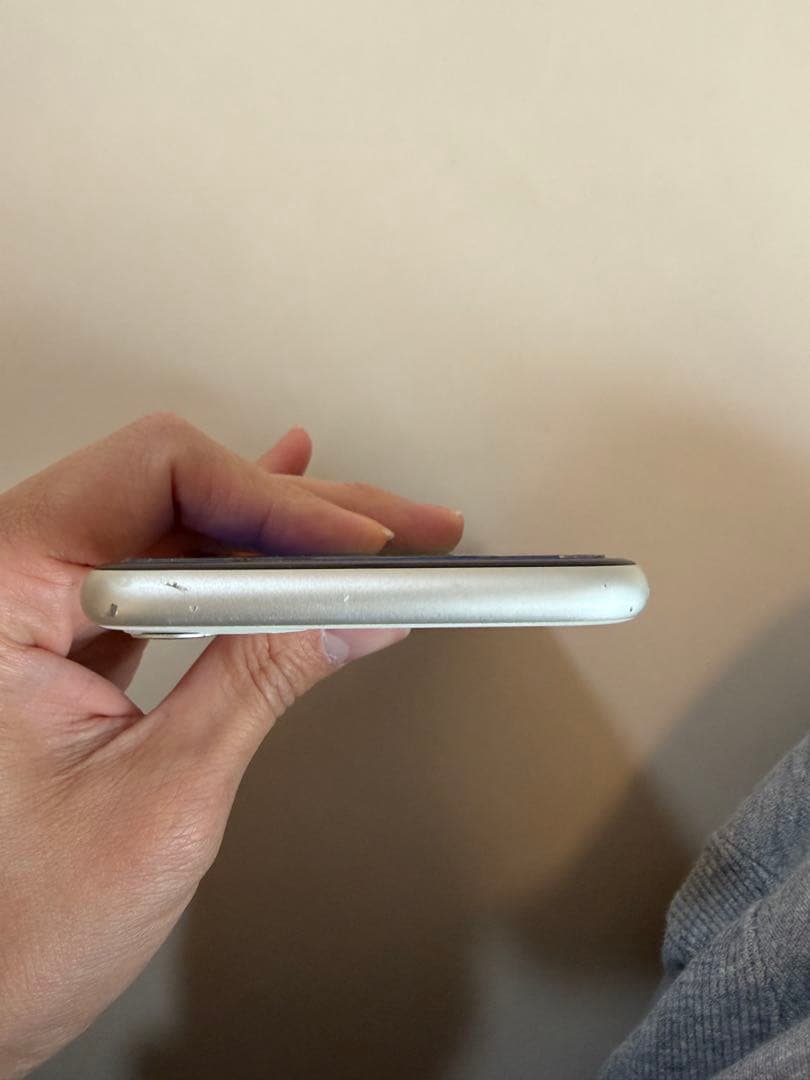 iPhone11 128GB ホワイト 本体