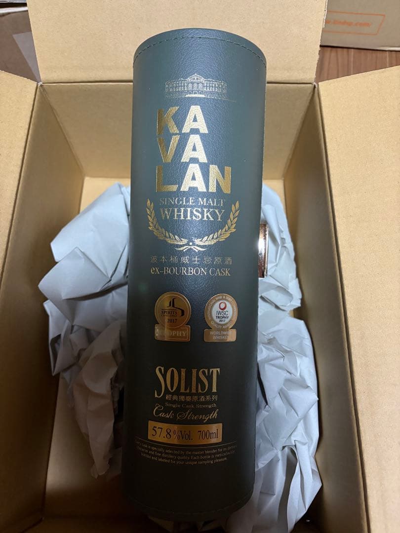 KAVALAN SOLIST バーボンカスク シングルモルト 700ml