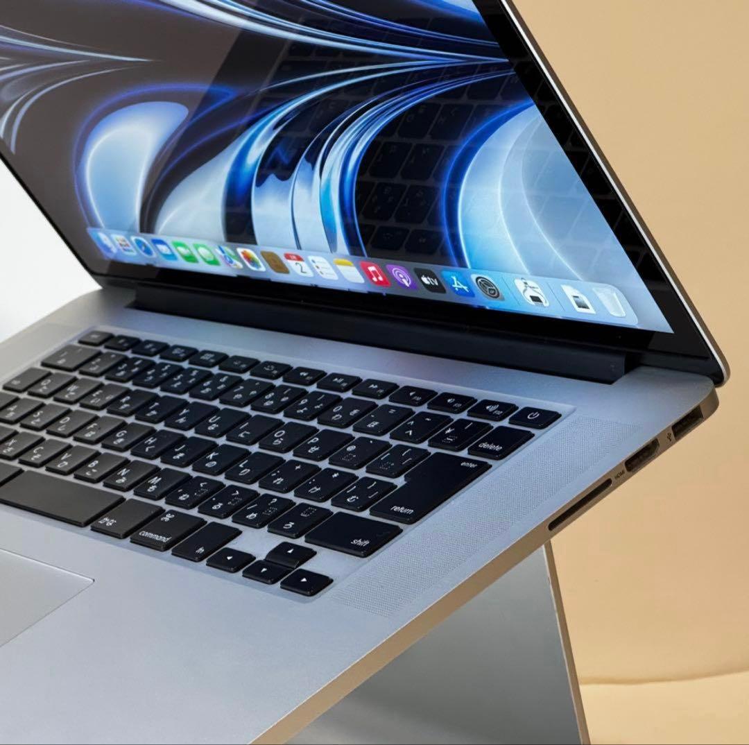 【新生活応援】MacBook Pro 15㌅i7/16G/256G/Office