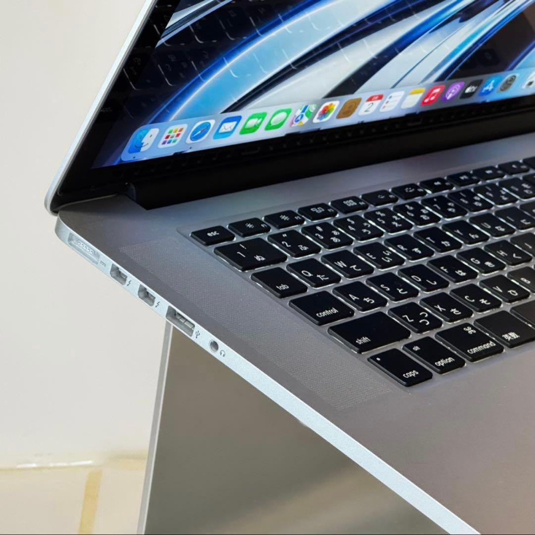 【新生活応援】MacBook Pro 15㌅i7/16G/256G/Office
