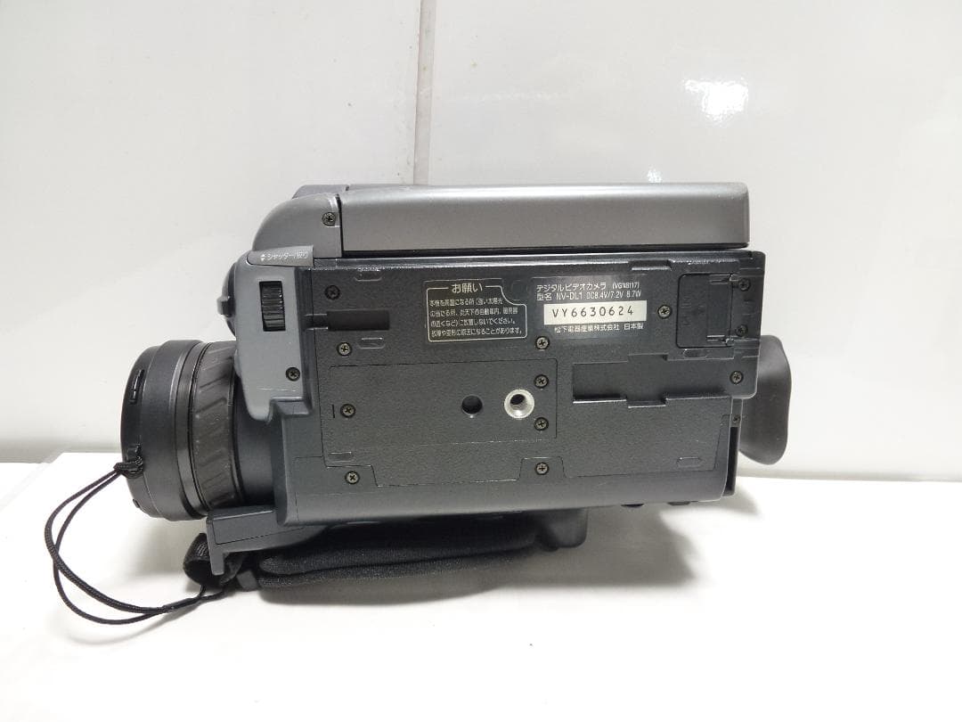 希少　動作品　Mini DV　パナソニック　Panasonic NV-DL1