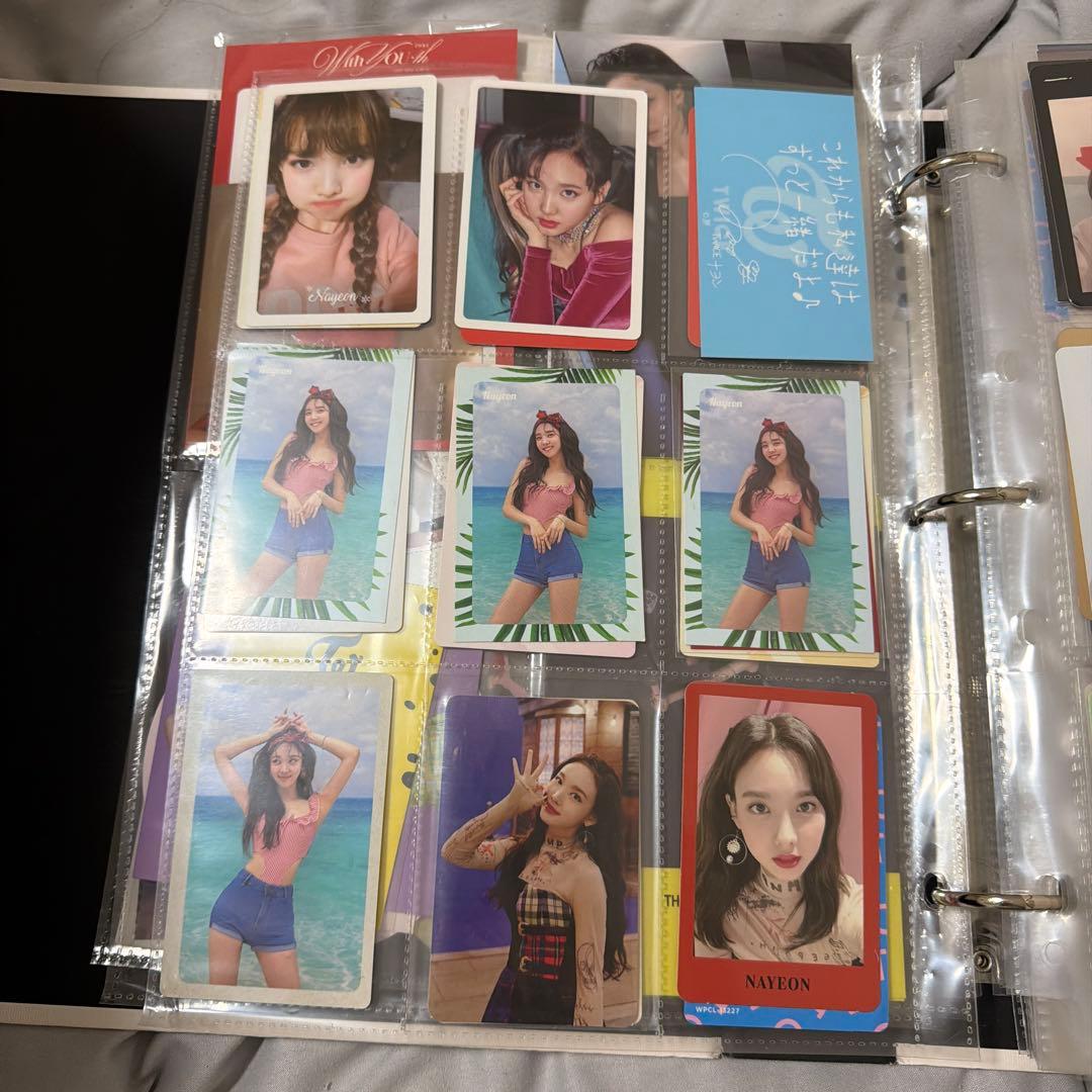 NAYEON K-POP トレーディングカード コレクション