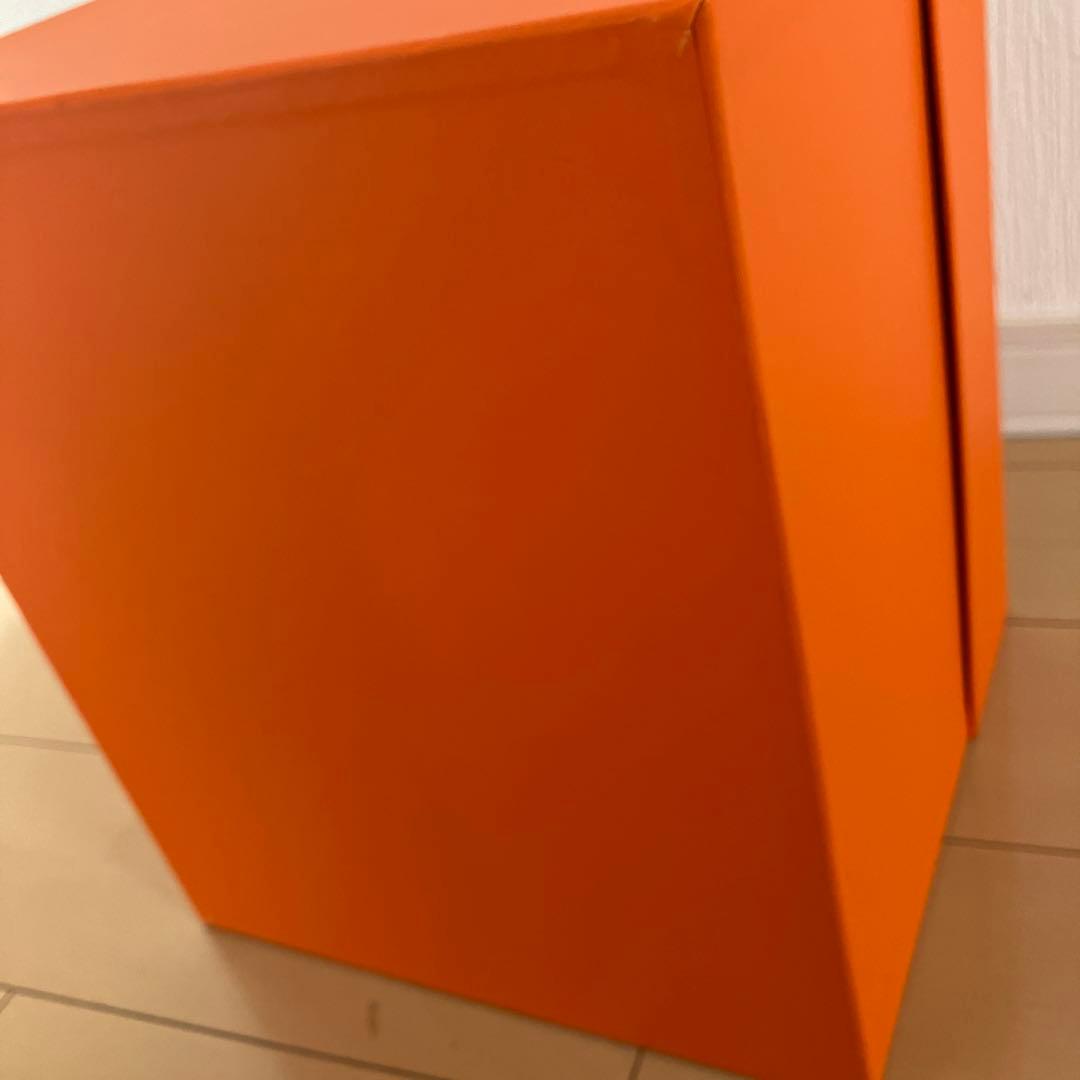 HERMÈS 特大オレンジ ギフト箱　空箱