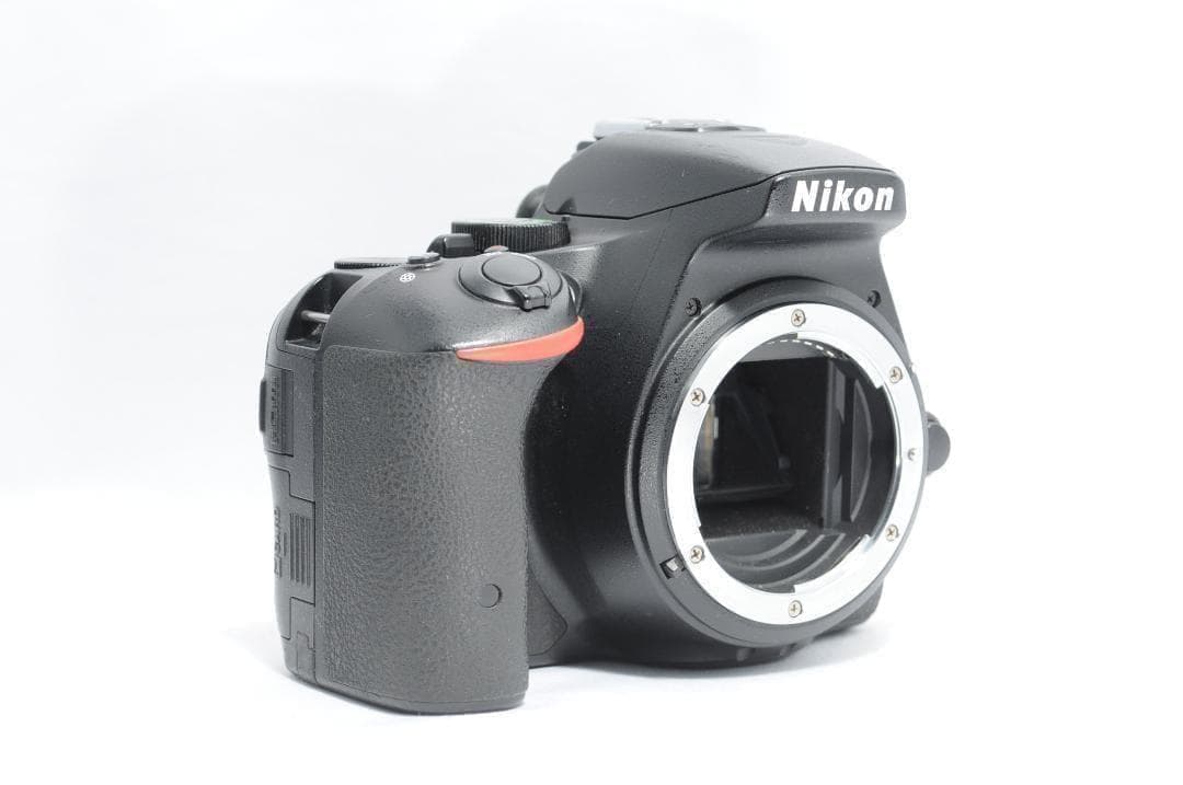 ご家族の成長記録に❤️Nikon D5500✨すぐ使えてWi-Fiでスマホに転送