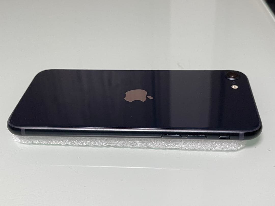 iPhoneSE 第3世代 64GB ミッドナイト バッテリー100%