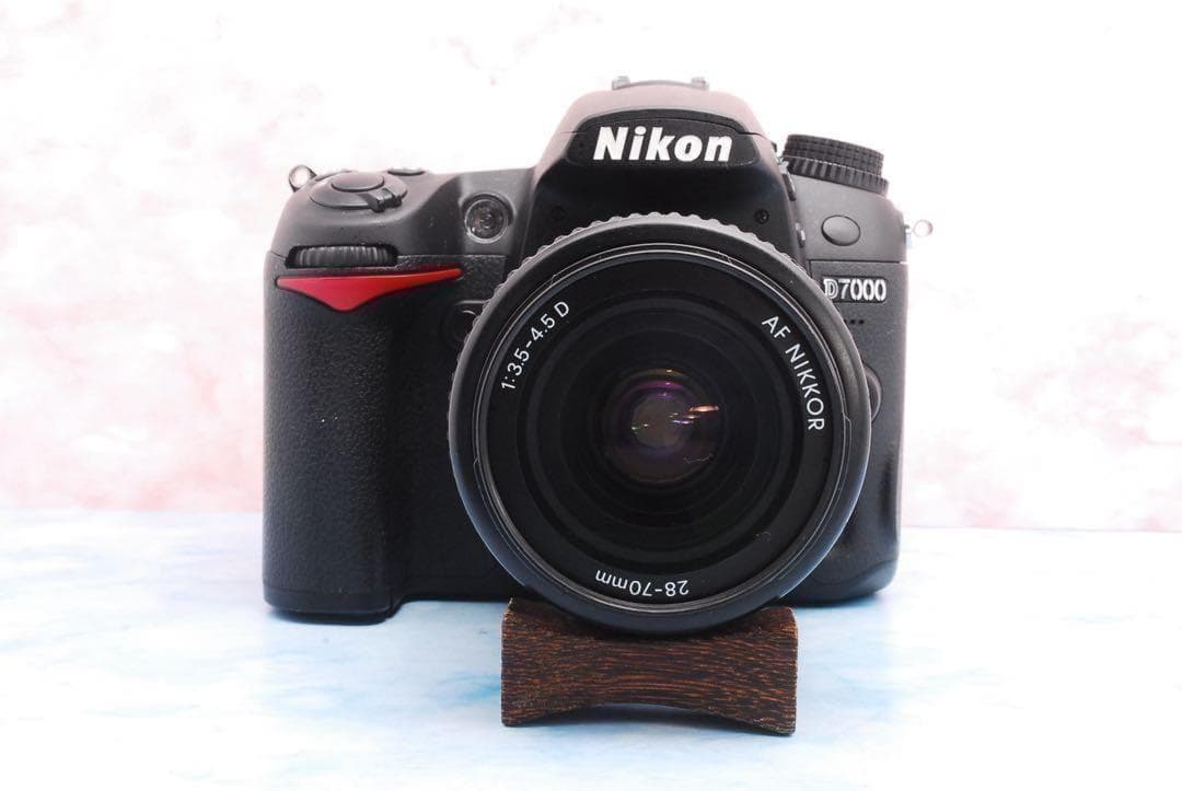 ◎ニコン D7000◎一眼レフカメラ◎高速連写◎デビュー向け◎人気機種