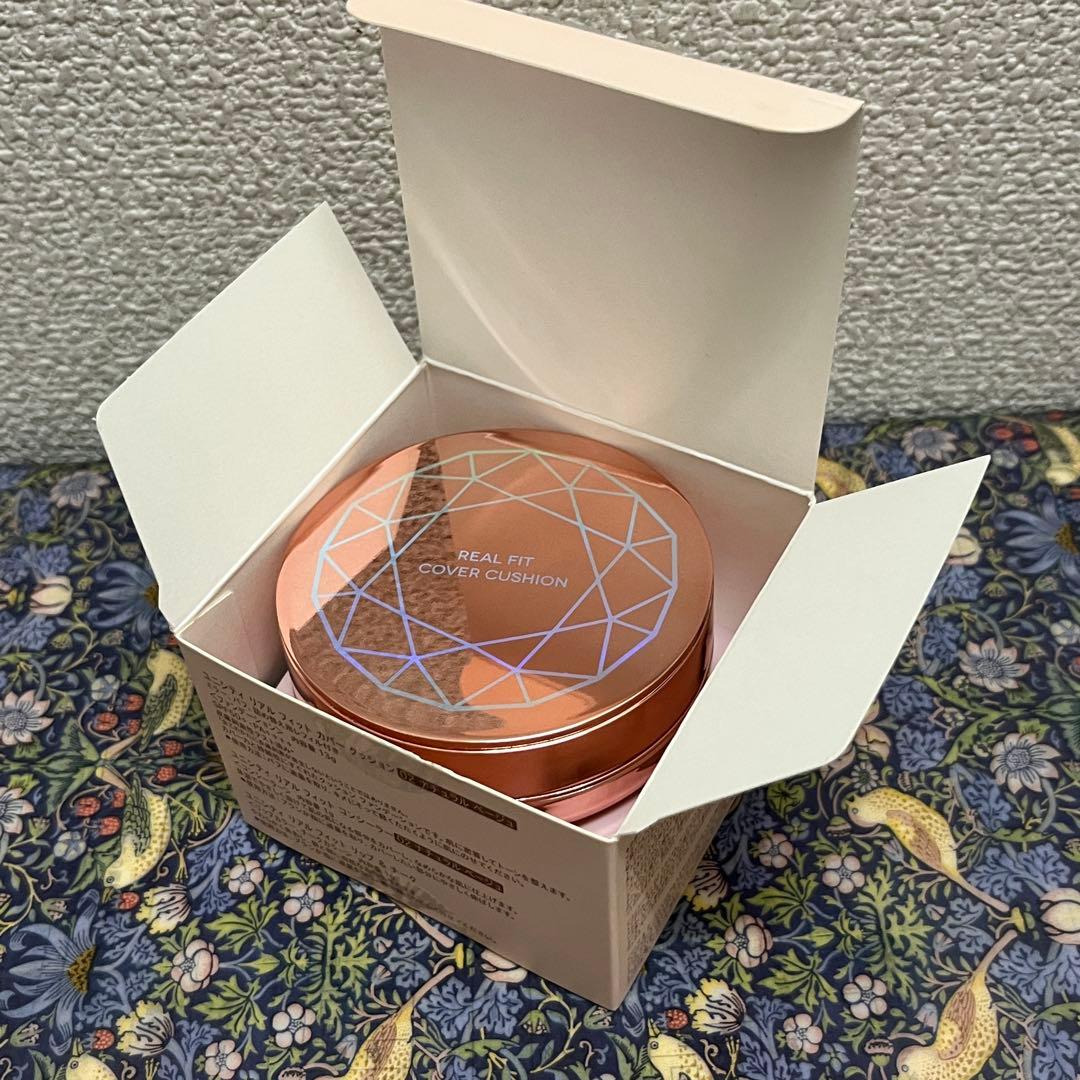 ユニシティ　リアルフィットカバークッション　02 ナチュラルベージュ　ファンデ