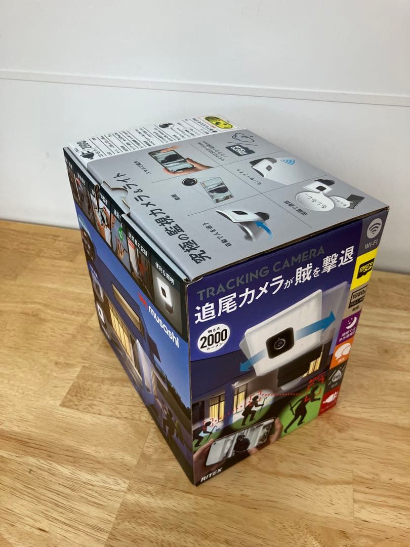 ムサシ 追尾式LEDセンサーライト 防犯カメラ C-AC1020TA 未使用