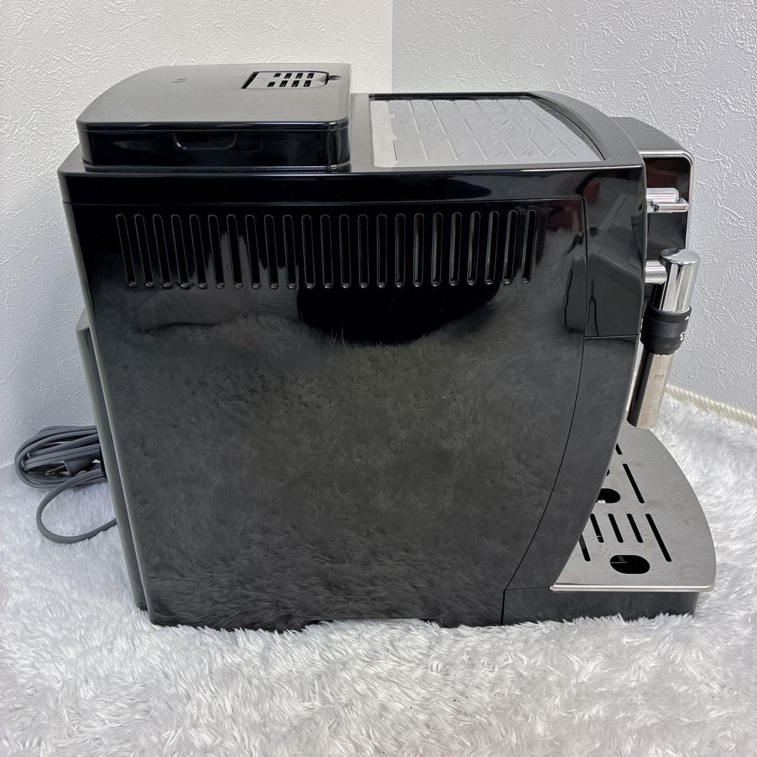【極美品】DeLonghi デロンギ コーヒーメーカー　マグニフィカS コーヒー