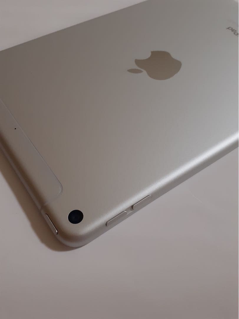 iPad mini5 第五世代 64GB Wi-Fi+cellular シルバー