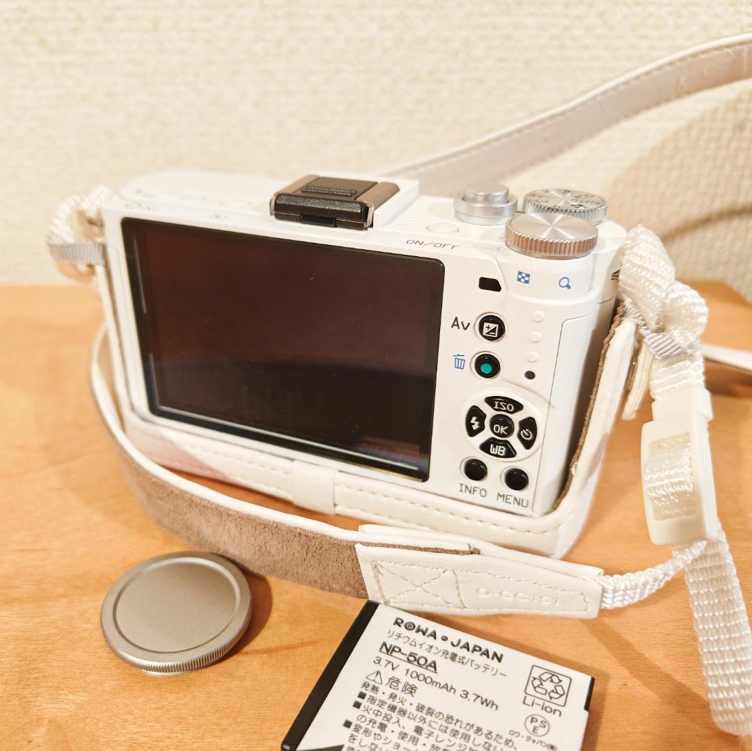 PENTAX Q-S1 ＋ 単焦点レンズ 01 STANDARD PRIME