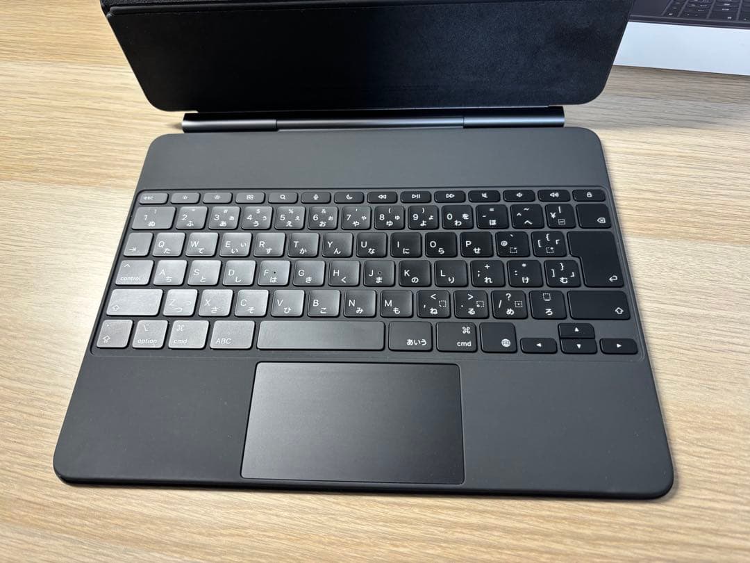 Apple iPad air 13インチ用Magic Keyboard ブラック