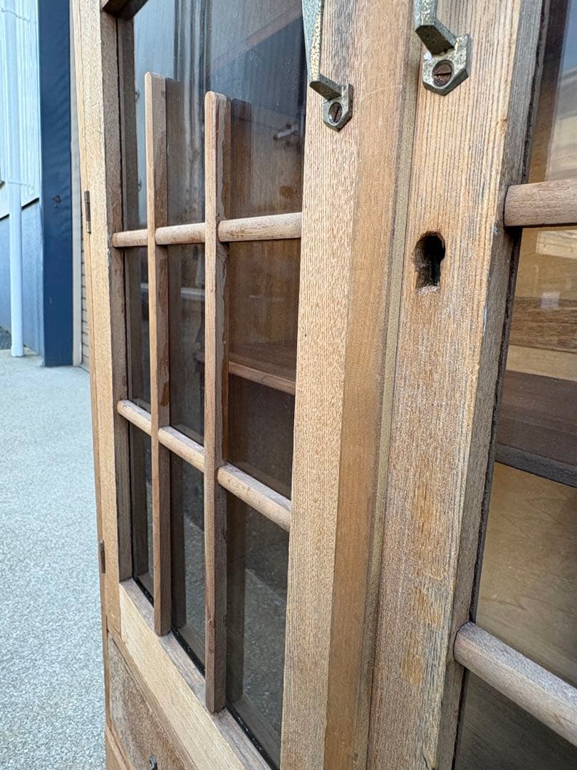 木製アンティーク家具 ガラス扉付き戸棚 水屋
