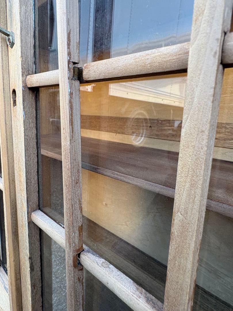 木製アンティーク家具 ガラス扉付き戸棚 水屋