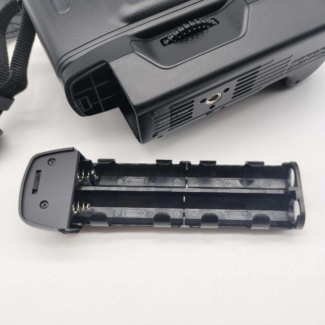 Nikon U フィルム 一眼レフカメラ ボディ レンズ バッテリーパック付き